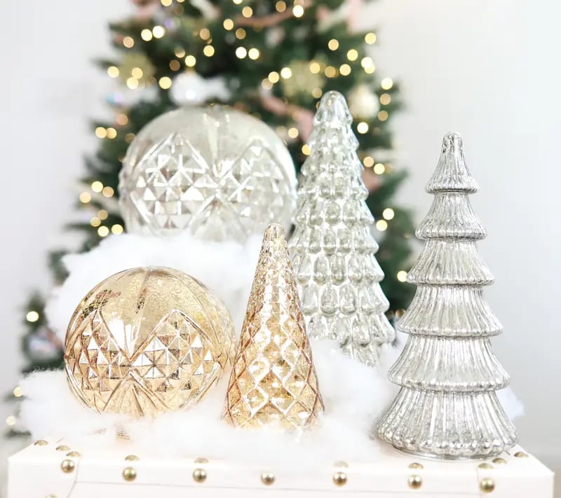 Vionara - Sapins de Noël illuminés dorés